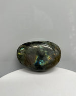 Labradorite Palmstone